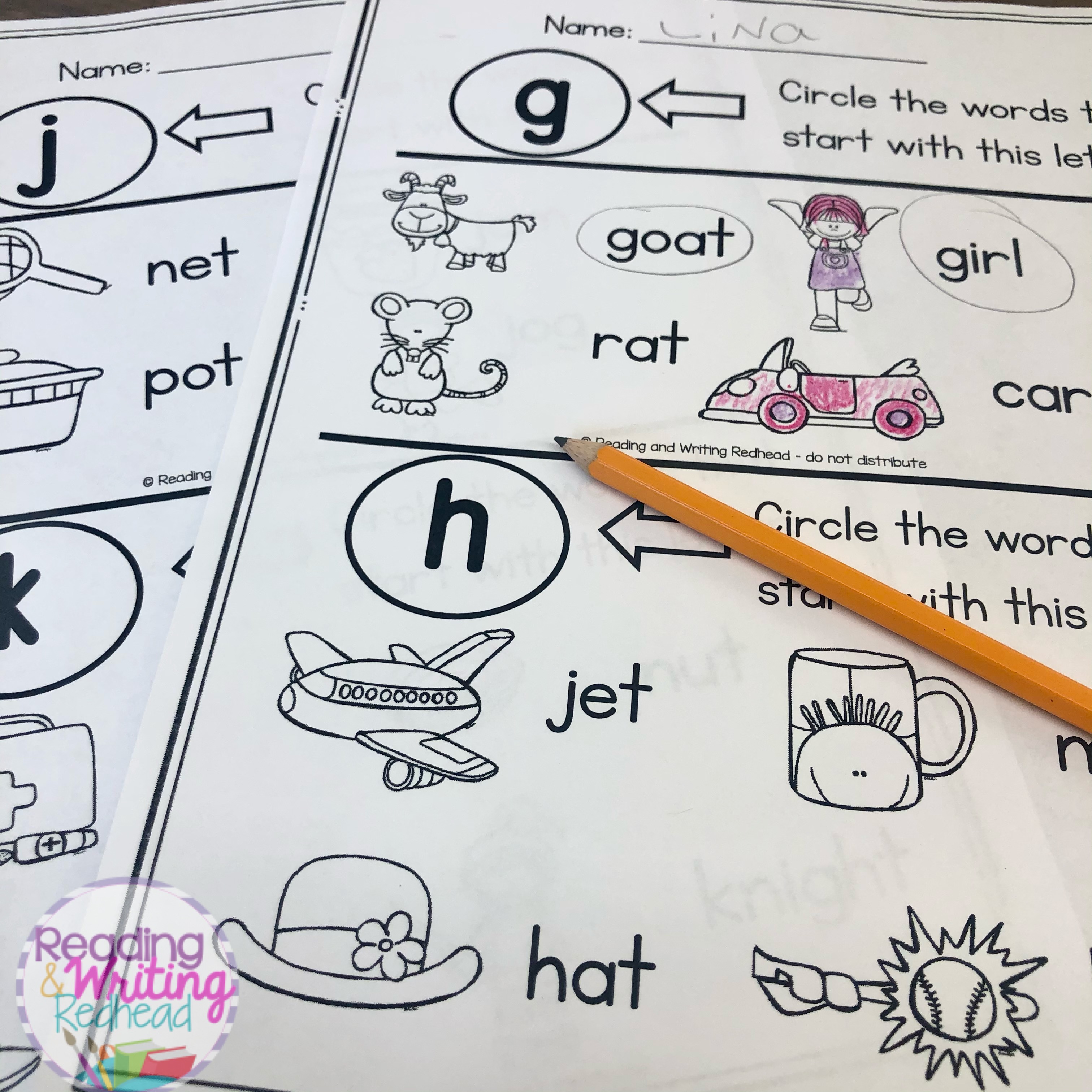 Circle words that start with the same letter